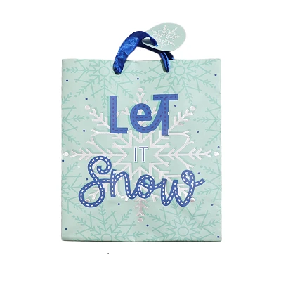 Winter Theme Paper Gift Bags suppliers